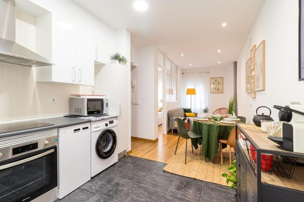 Piso Centrico San Simon Apartment ซานตานเดร์ ภายนอก รูปภาพ